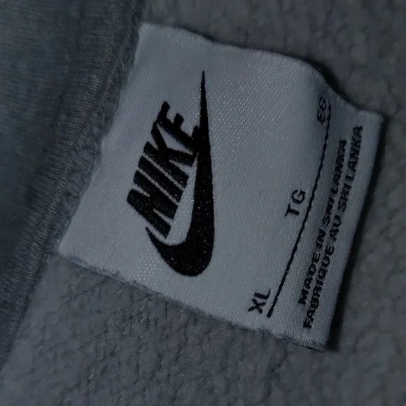 Nike Men's Gray Sweater - Picture 3 of 3